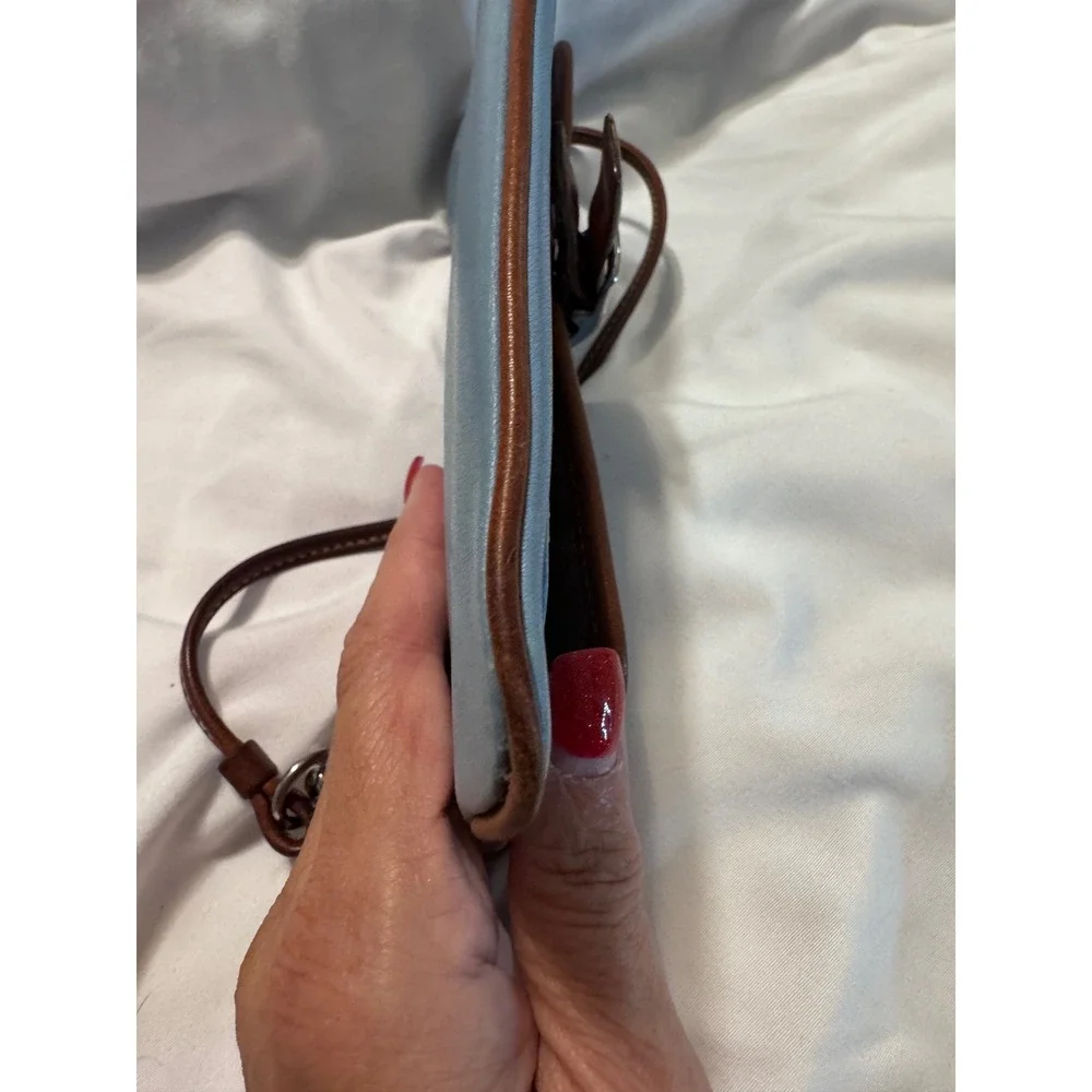 Coach Vintage Soho Leather Wristlet Light Blue Brown Trim Buckle Front‎ Pocket.